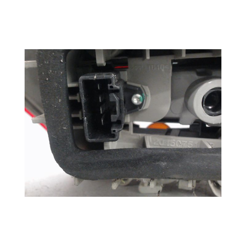 FEU ARRIERE DROIT FORD B-MAX