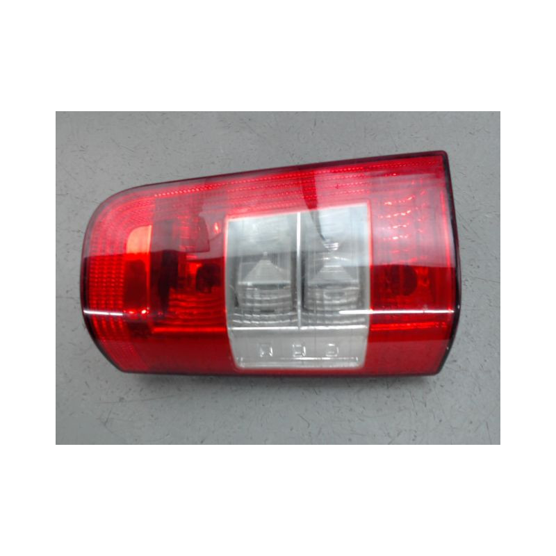 FEU ARRIERE GAUCHE  CITROEN BERLINGO