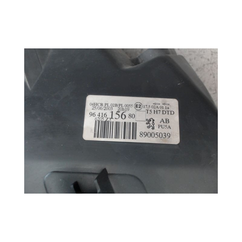 PHARE DROIT PEUGEOT 307