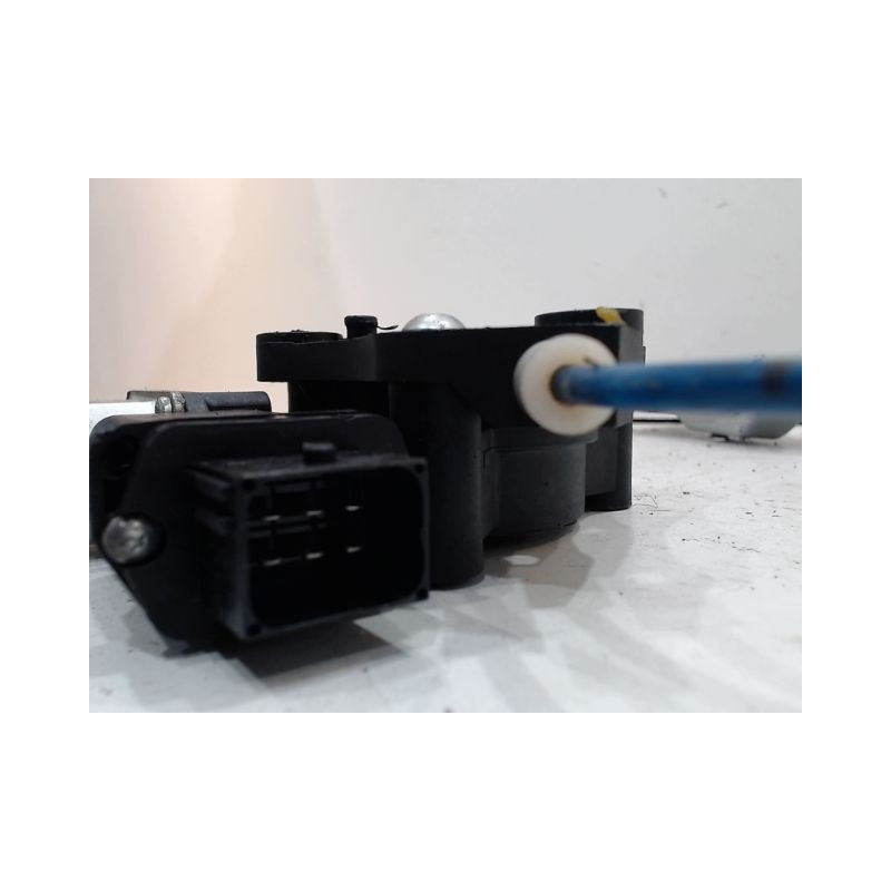 MECANISME+MOTEUR LEVE-GLACE AVANT GAUCHE OPEL CORSA