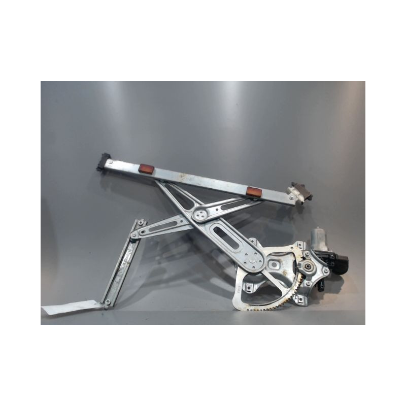 MECANISME+MOTEUR LEVE-GLACE AVANT DROIT TOYOTA AURIS