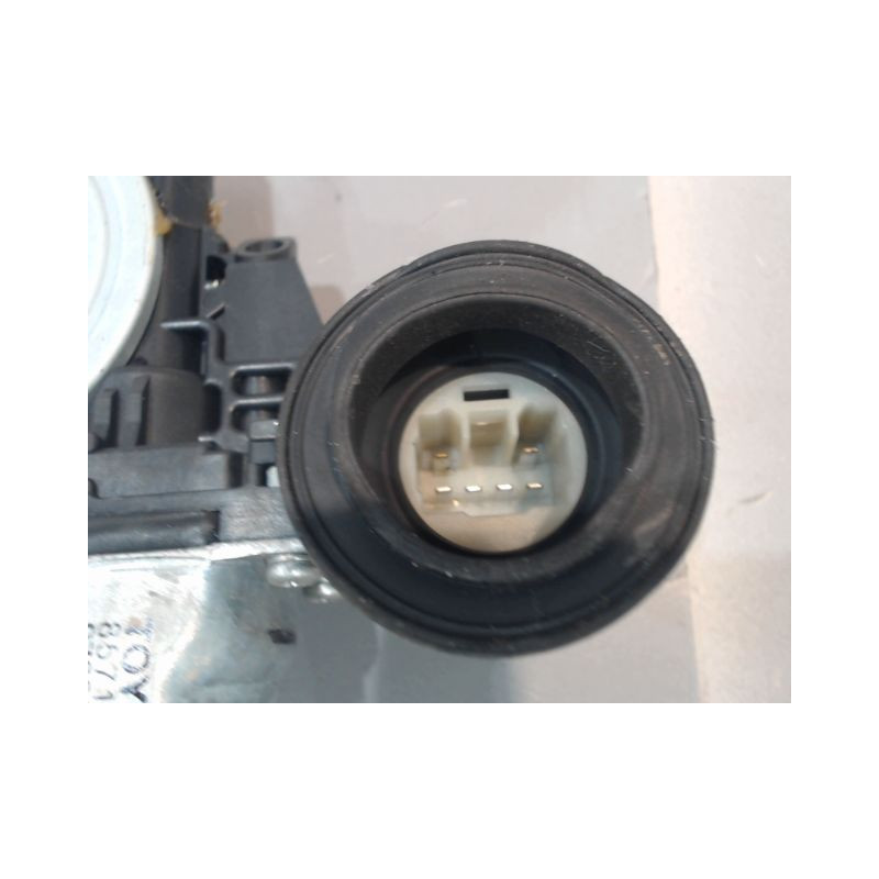 MECANISME+MOTEUR LEVE-GLACE AVANT DROIT TOYOTA AURIS