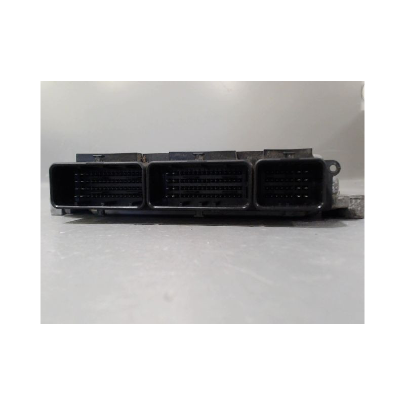 CALCULATEUR MOTEUR RENAULT MEGANE