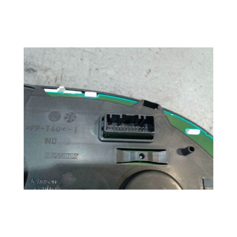 BLOC COMPTEURS DACIA SANDERO