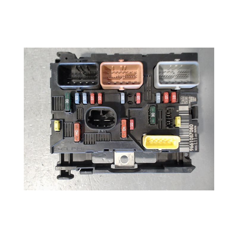 BOITE A FUSIBLES PEUGEOT 307 SW 2005-