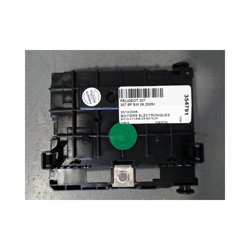 BOITE A FUSIBLES PEUGEOT 307 SW 2005-