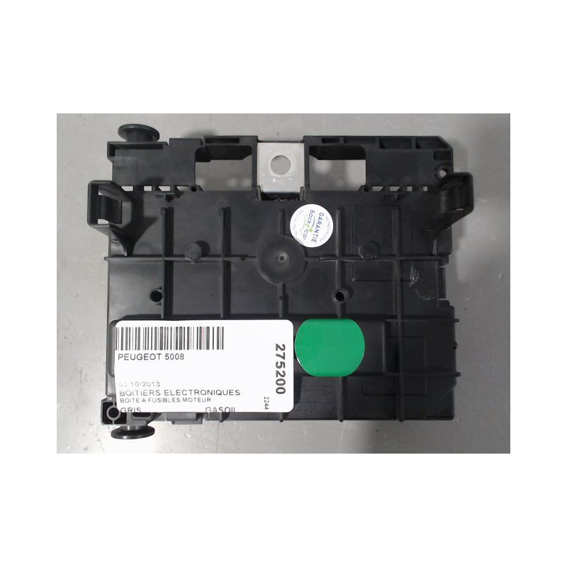 BOITE A FUSIBLES PEUGEOT 5008