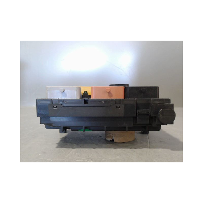 BOITE A FUSIBLES PEUGEOT 307 CC 2005-
