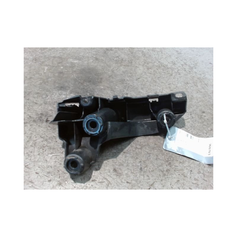 SUPPORT PARE-CHOC ARG PEUGEOT 308 2011-