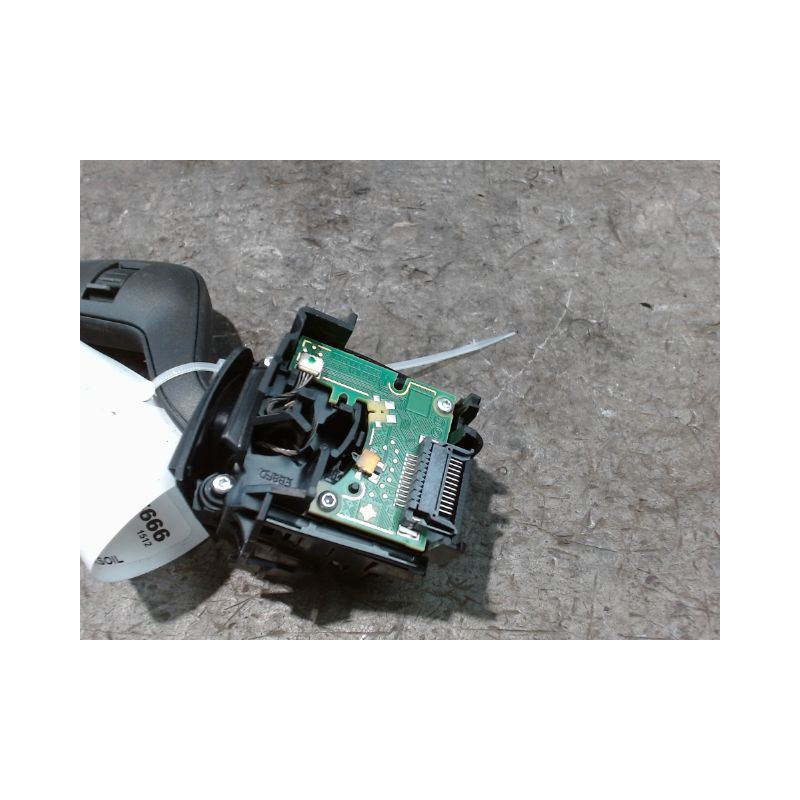 COMMANDE ESSUIE GLACE FORD FOCUS 2008-