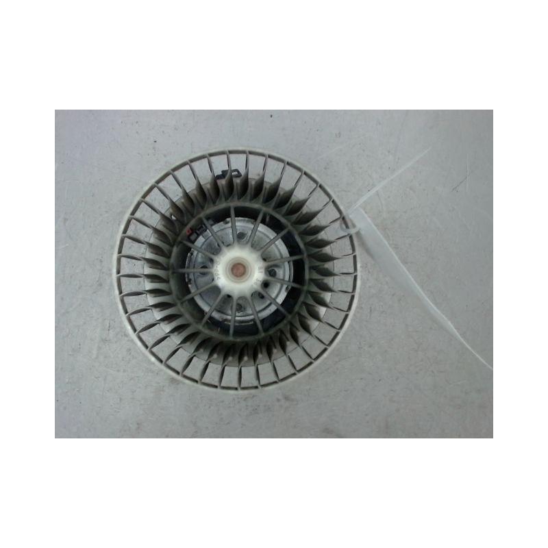 MOTEUR VENTILATEUR CHAUFFAGE BMW SERIE 3 TOURING (E46) 2001-