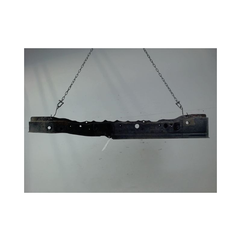 TRAVERSE INFERIEURE ARMATURE AVANT NISSAN NOTE
