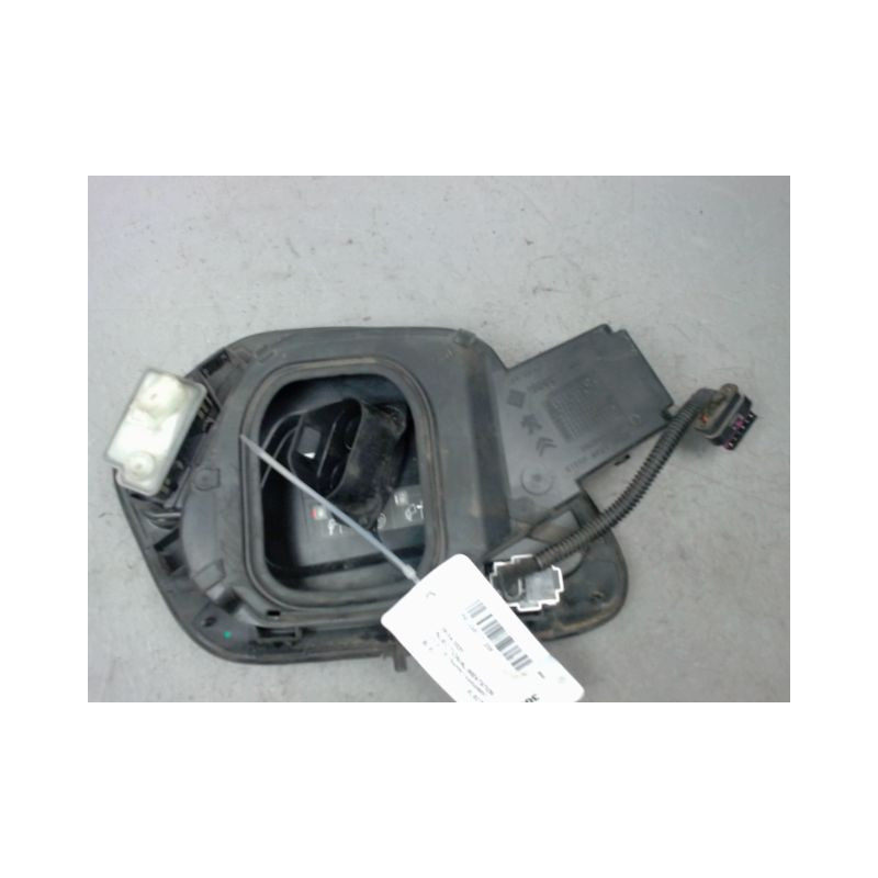 VOLET DE TRAPPE CHARGEMENT ELECTRIQUE PEUGEOT 208