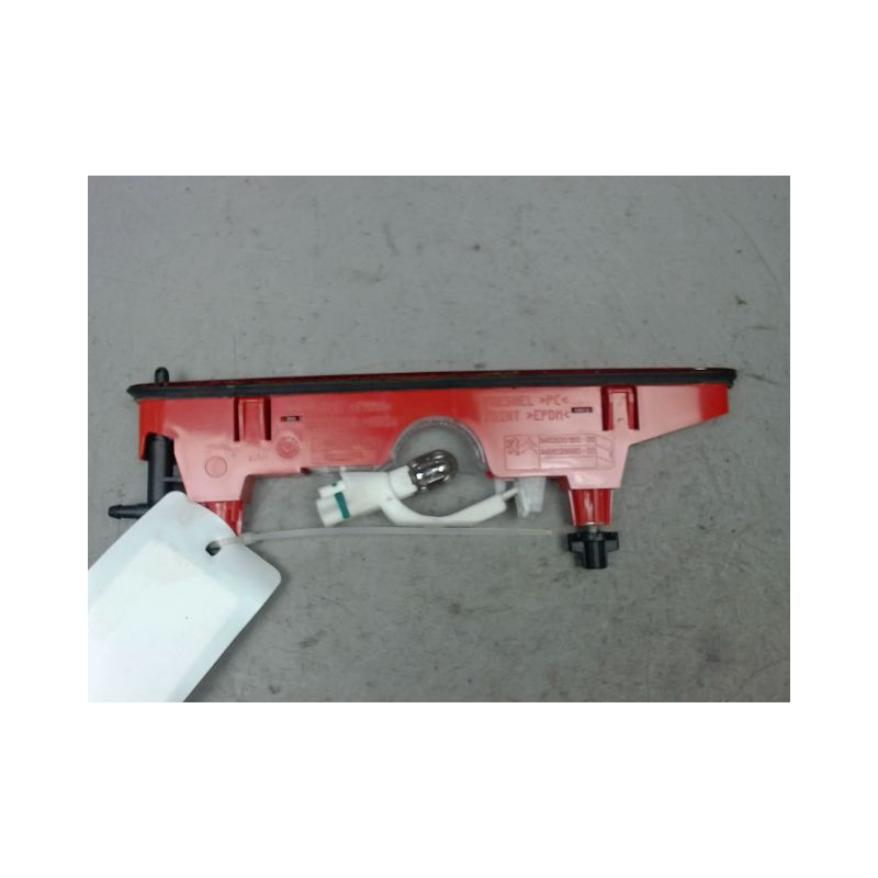 FEUX STOP SUPPLEMENTAIRE CITROEN BERLINGO
