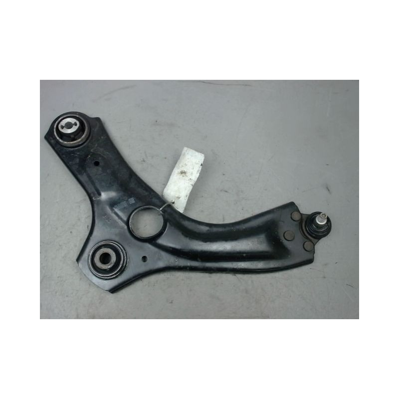 TRIANGLE INFERIEUR AVANT GAUCHE RENAULT CAPTUR