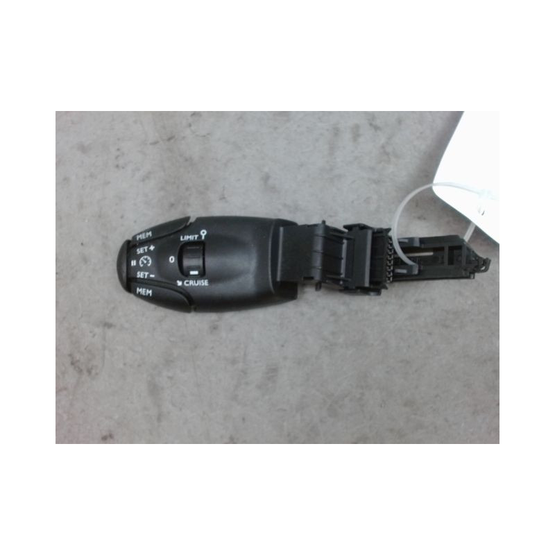 COMMANDE REGULATEUR/LIMITATEUR VITESSE PEUGEOT 308
