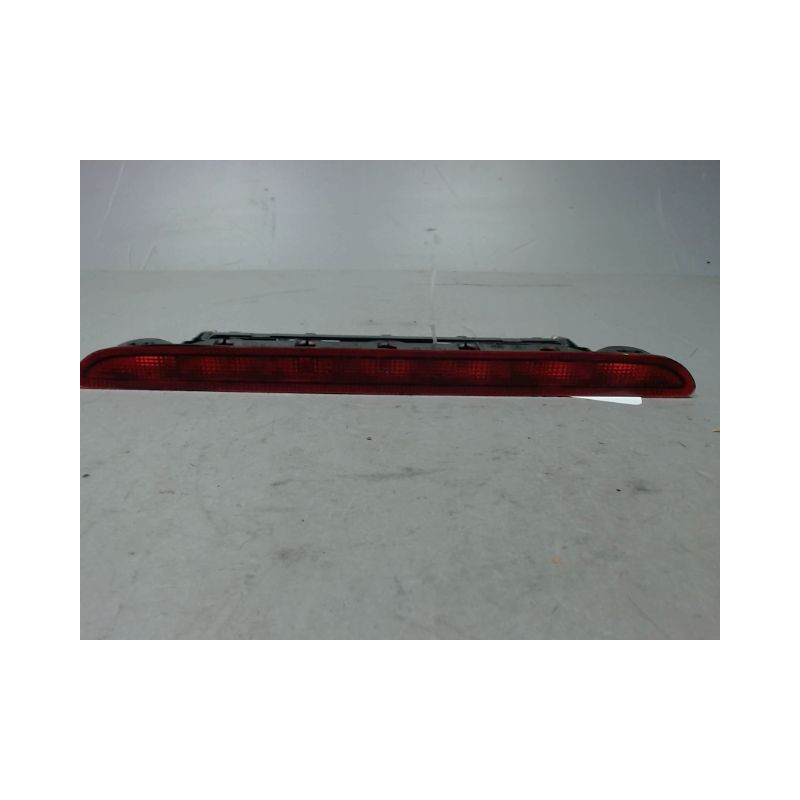 FEUX STOP SUPPLEMENTAIRE CITROEN BERLINGO BREAK 2002-