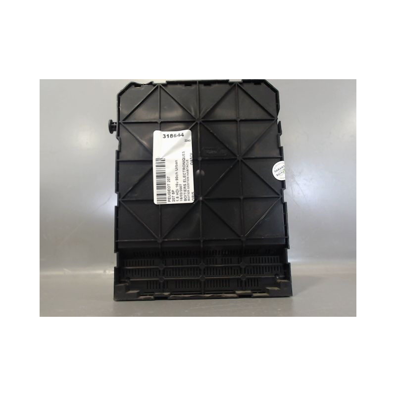 BOITIER GESTION HABITACLE PEUGEOT 207 5P