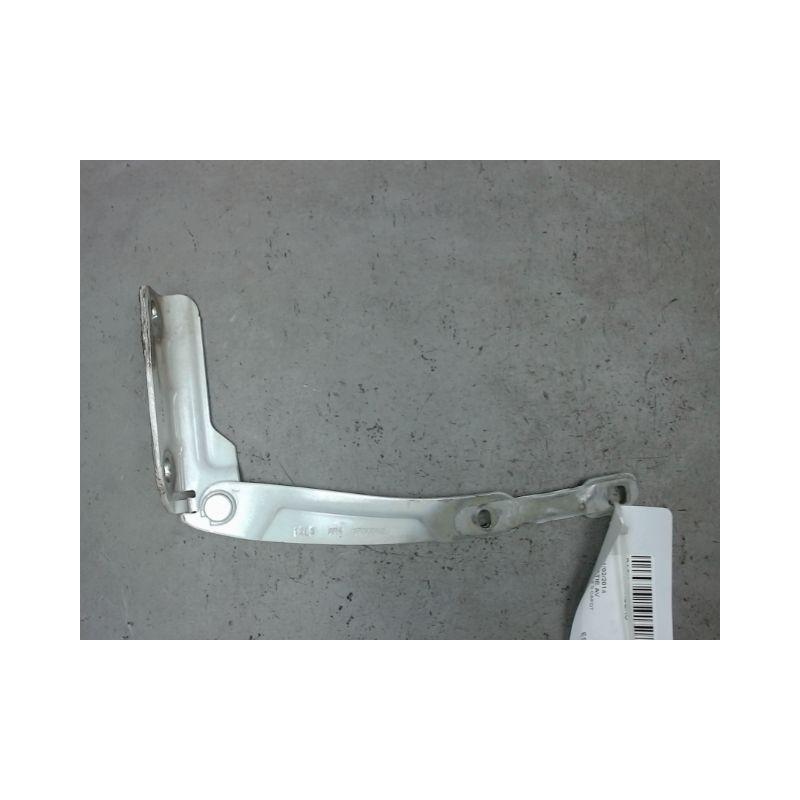 COMPAS DROIT CAPOT DACIA SANDERO