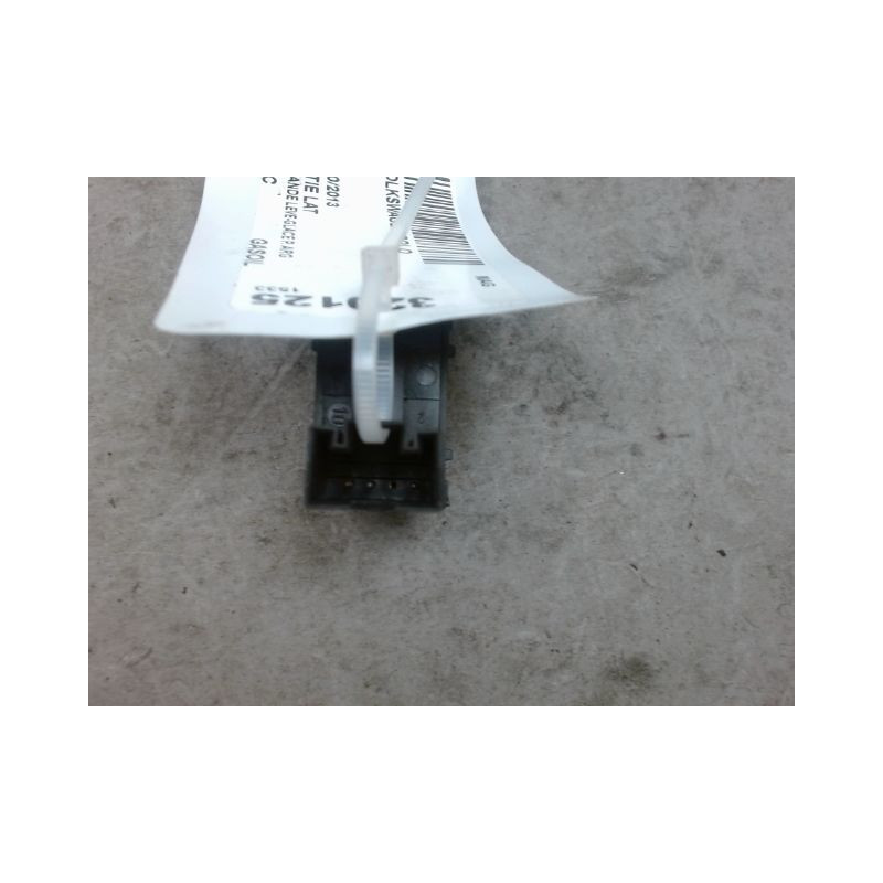 COMMANDE LEVE-GLACE PORTE ARG VOLKSWAGEN POLO
