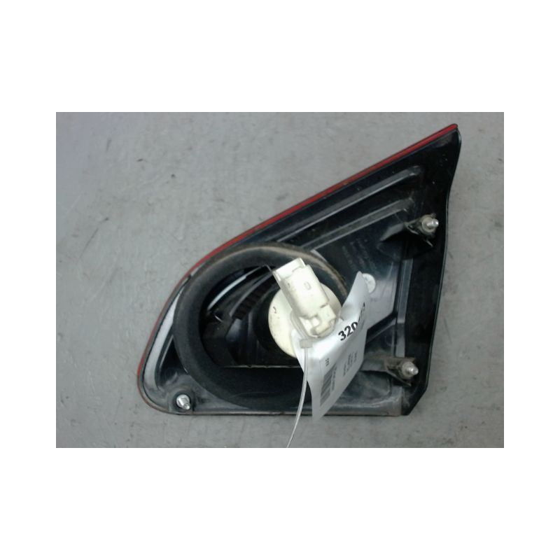 FEU ARRIERE INTERIEUR GAUCHE NISSAN QASHQAI