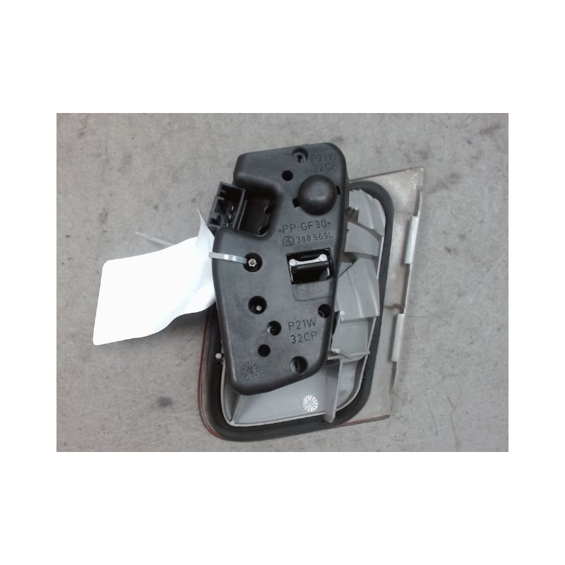 FEU ARRIERE INTERIEUR GAUCHE B.M.W. SERIE 3