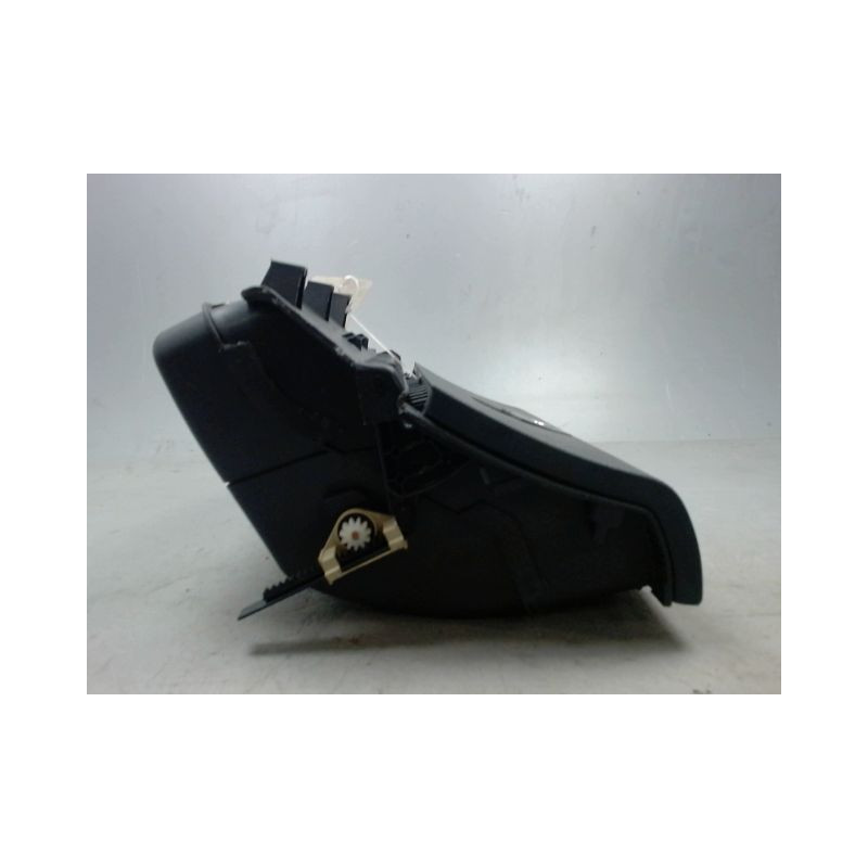 BOITE A GANTS VOLKSWAGEN POLO 02-05