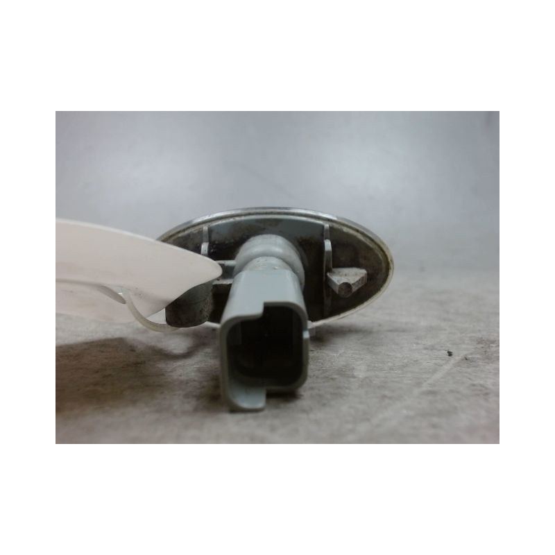 REPETITEUR AILE DROIT TOYOTA AYGO 5P