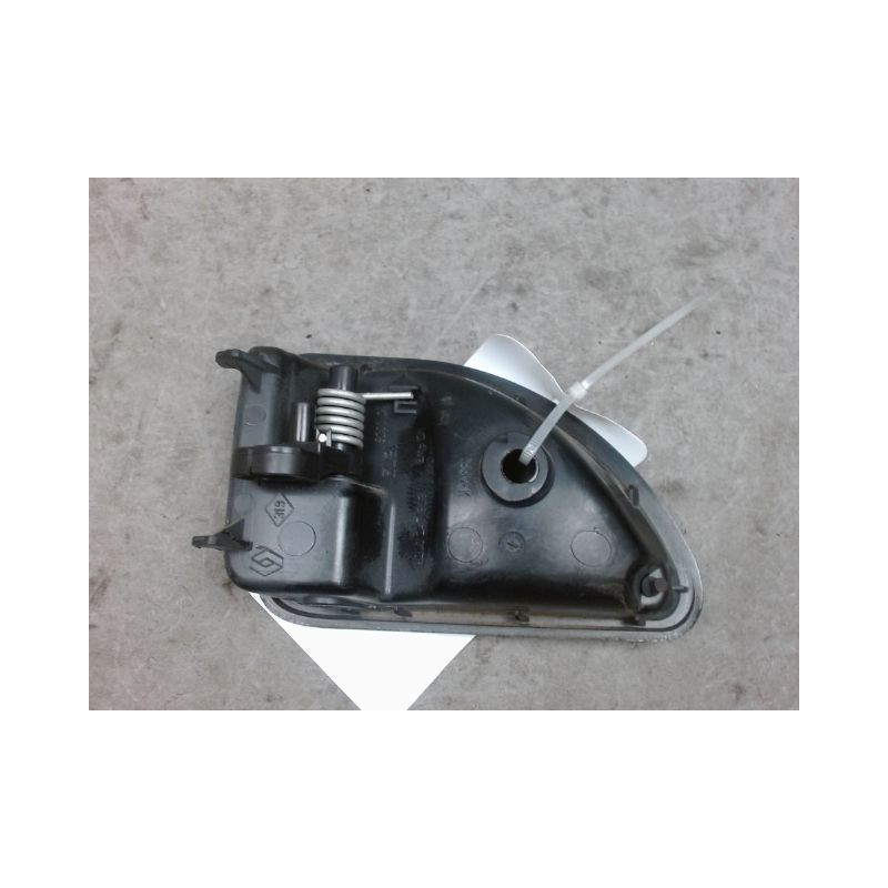 POIGNEE INTERIEURE PORTE AVANT DROIT RENAULT KANGOO EXPRESS 97-2003