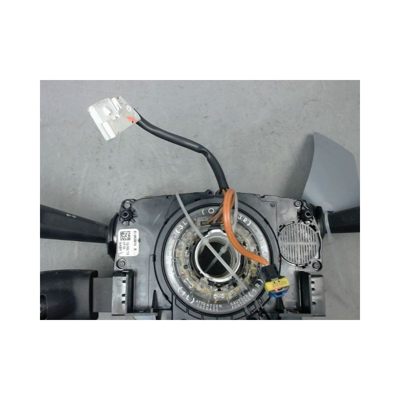 BLOC COMMODOS PEUGEOT 208