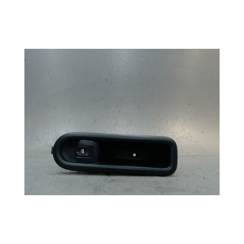 COMMANDE LEVE-GLACE PORTE AVD RENAULT CLIO