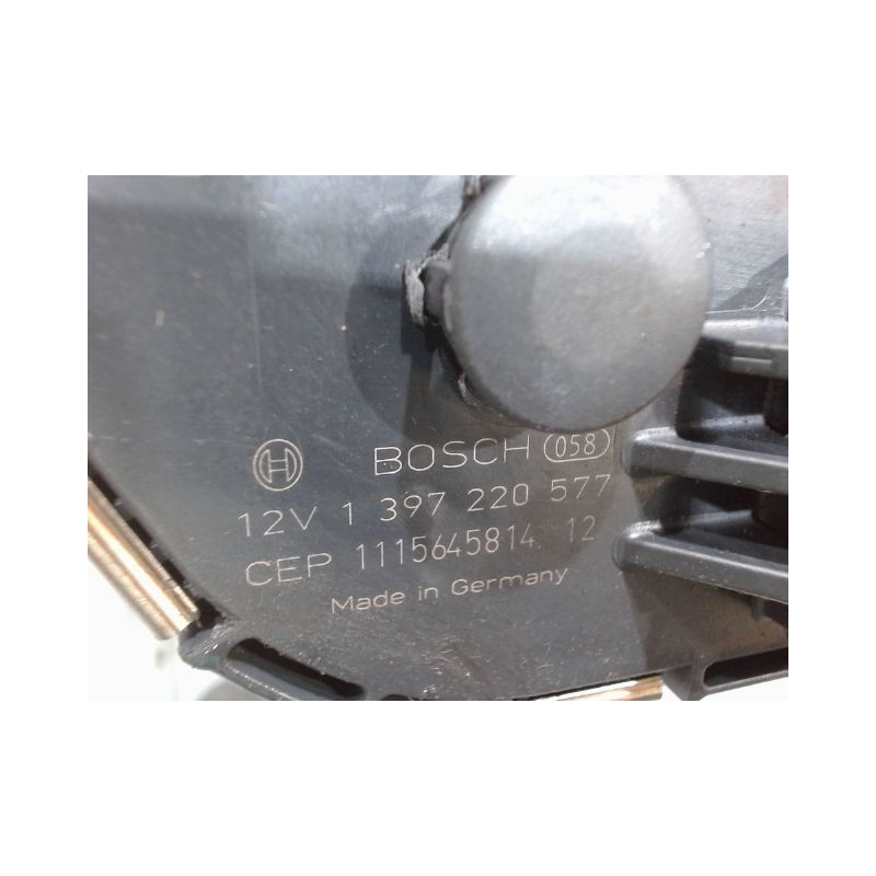 MOTEUR ESSUIE-GLACE AVD PEUGEOT 5008