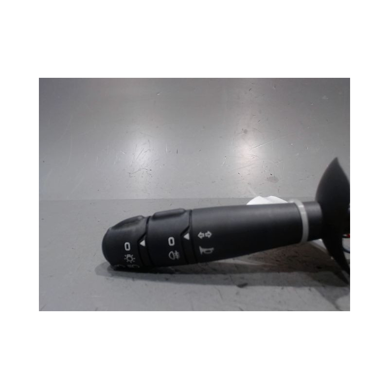 COMMANDE CLIGNOTANT RENAULT TWINGO