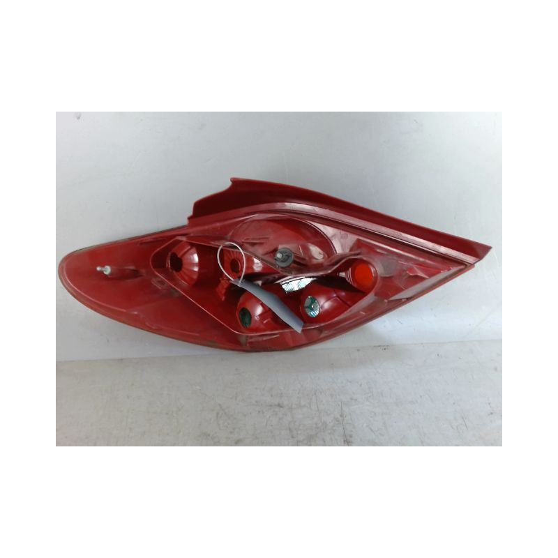 FEU ARRIERE DROIT PEUGEOT 207