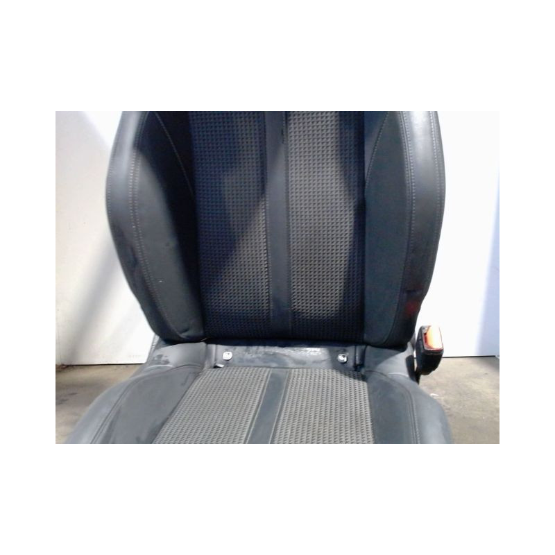 SIEGE AVANT DROIT PEUGEOT 2008