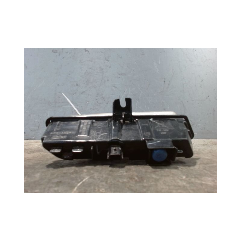 FEUX POSITION GAUCHE RENAULT CLIO IV