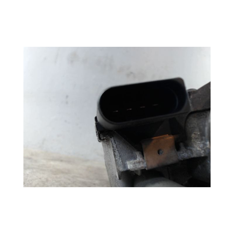 MOTEUR ESSUIE-GLACE AVANT VOLKSWAGEN GOLF