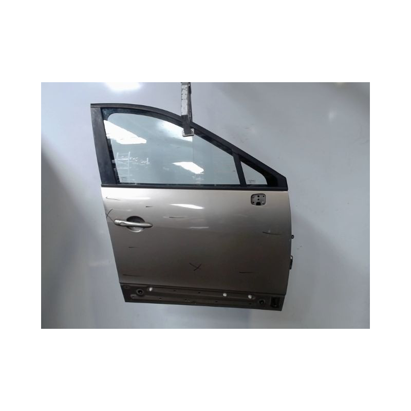 PORTE AVANT DROIT RENAULT SCENIC III 2009-