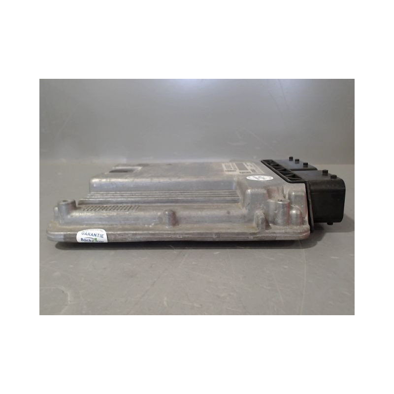 CALCULATEUR MOTEUR VOLKSWAGEN GOLF