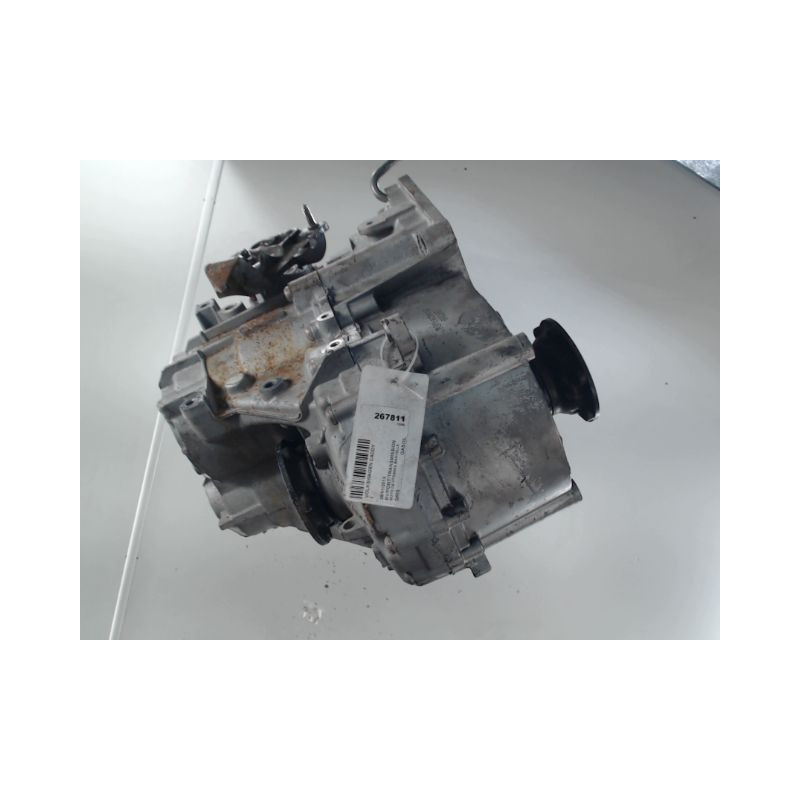 BOITE A VITESSE MECANIQUE VOLKSWAGEN CADDY 2.0 TDI 16V