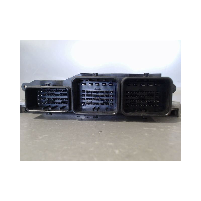 CALCULATEUR MOTEUR PEUGEOT 308