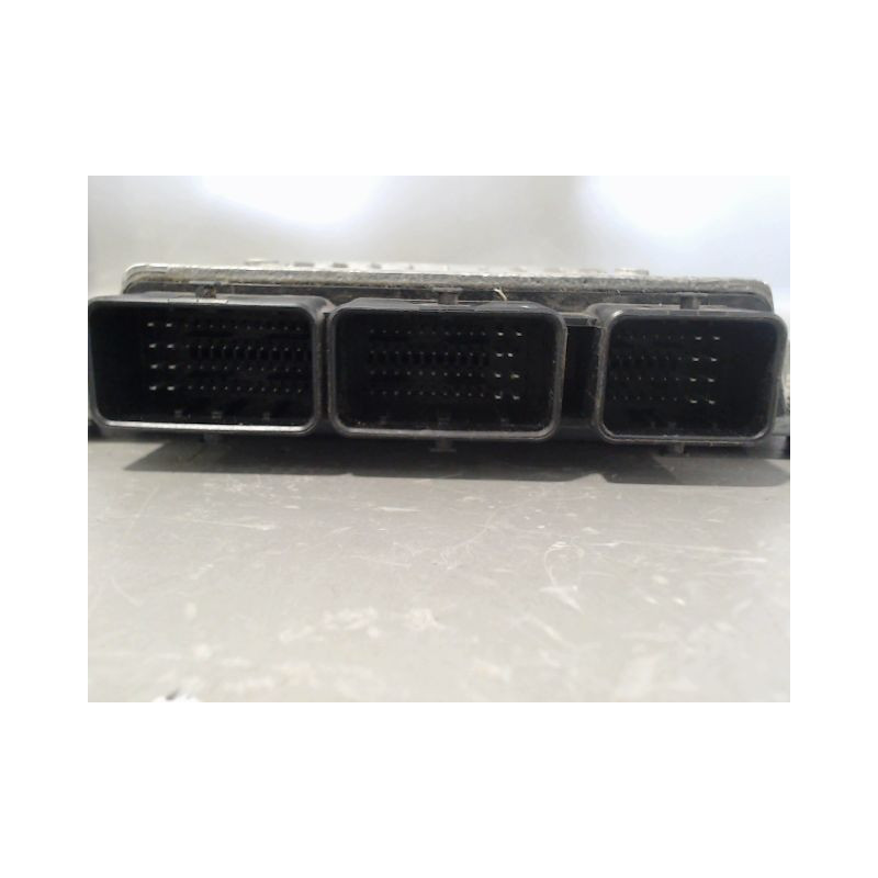 CALCULATEUR MOTEUR RENAULT MEGANE