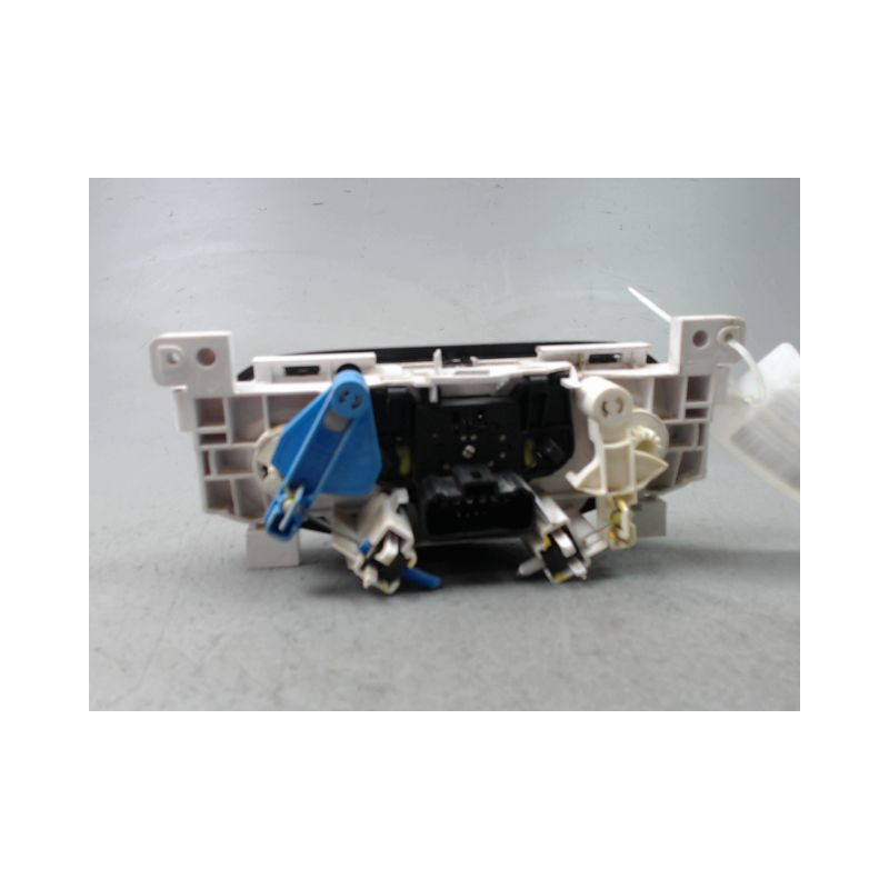 COMMANDE DE CHAUFFAGE DACIA SANDERO I 2008-2012