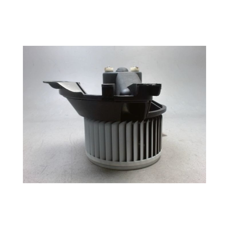 MOTEUR VENTILATEUR CHAUFFAGE OPEL CORSA