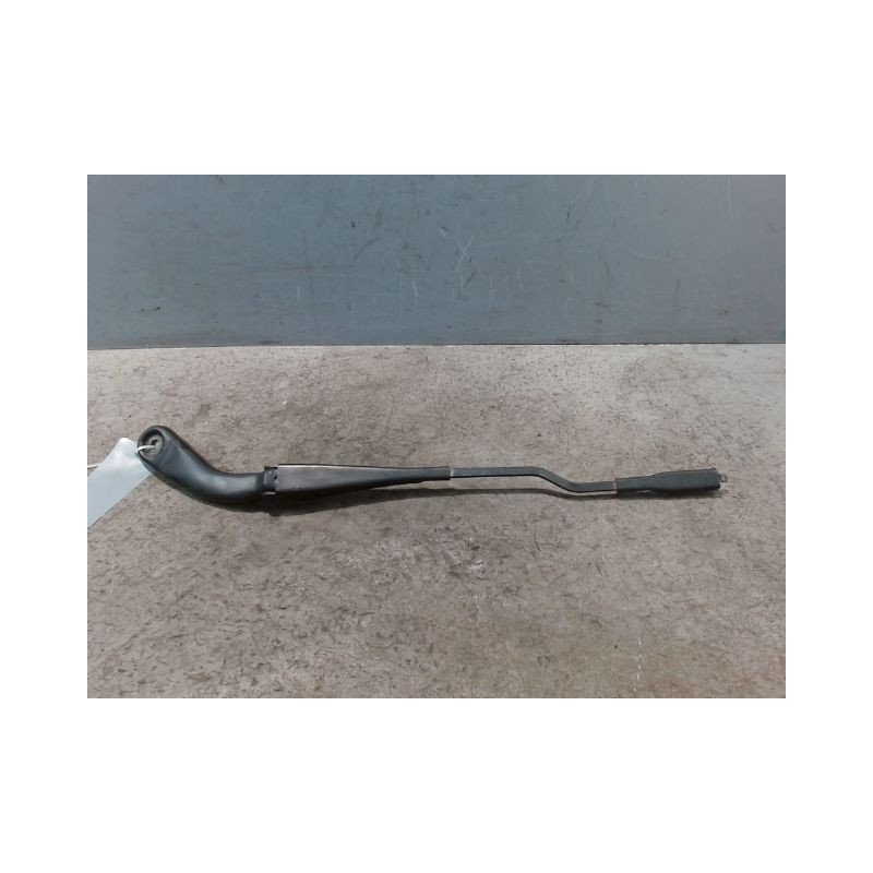 BRAS ESSUIE-GLACE AVANT GAUCHE BMW SERIE 1