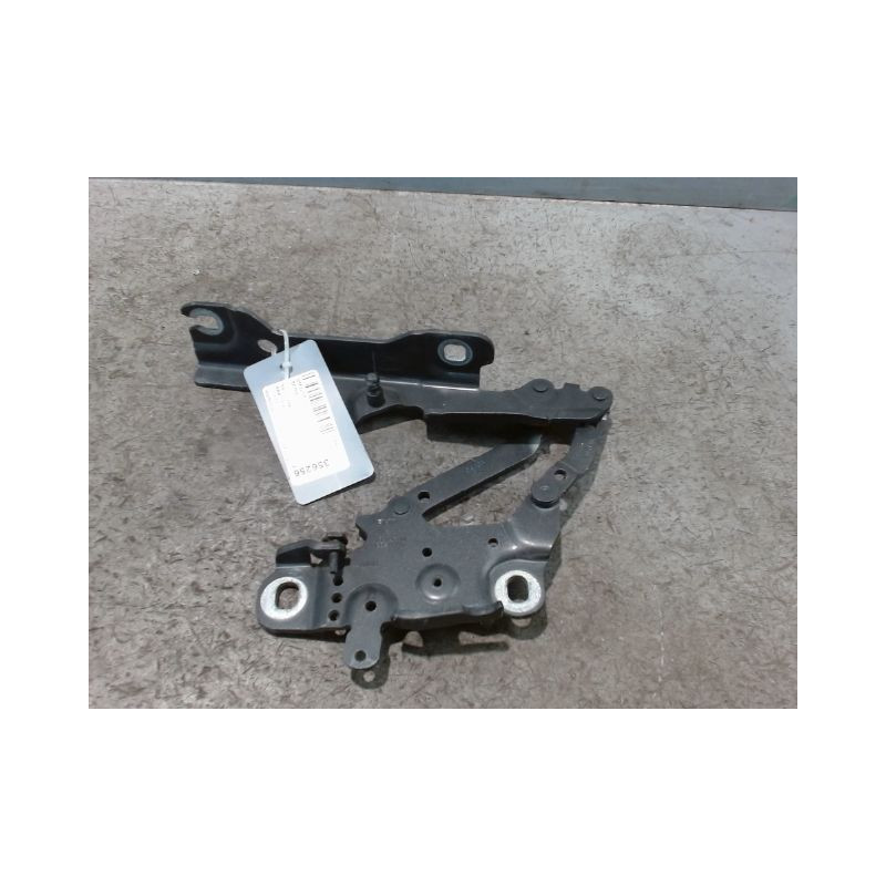 COMPAS DROIT CAPOT BMW SERIE 1