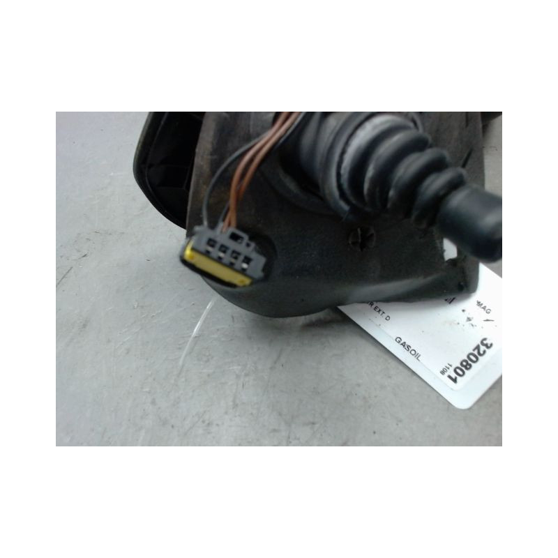 RETROVISEUR EXTERIEUR DROIT PEUGEOT 206