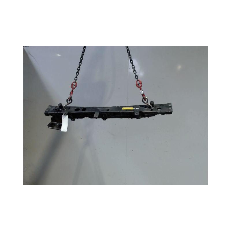 TRAVERSE SUPERIEURE ARMATURE AVANT NISSAN NOTE