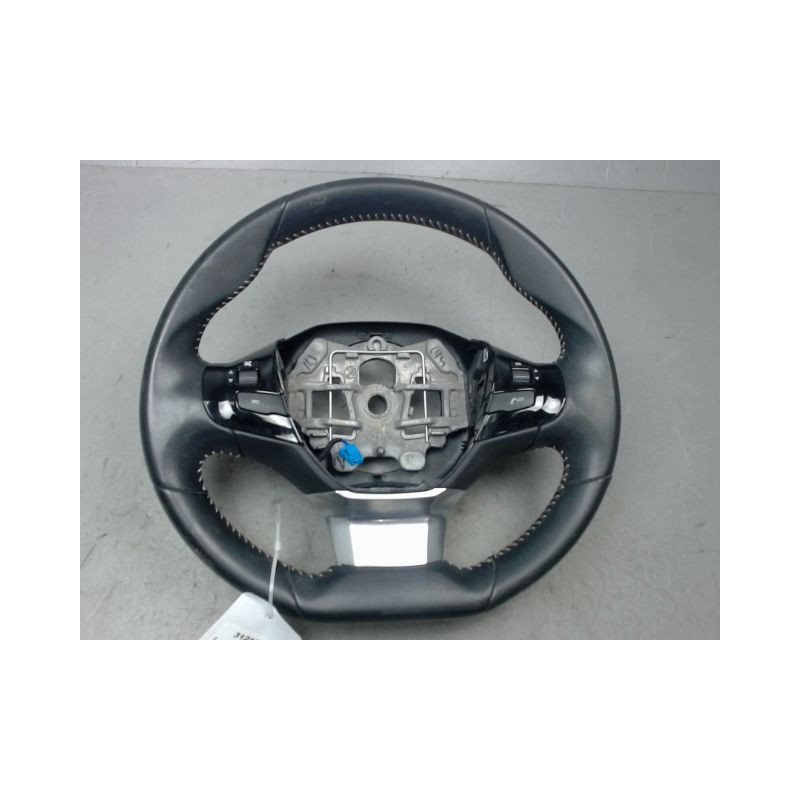 VOLANT DE DIRECTION PEUGEOT 308