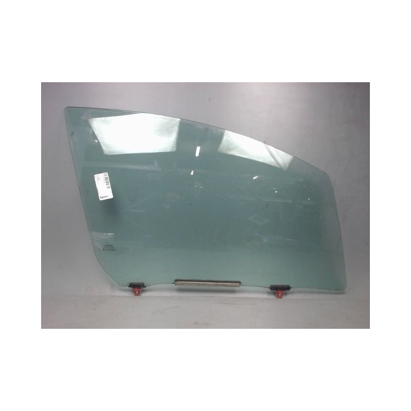 GLACE PORTE AVD TOYOTA YARIS